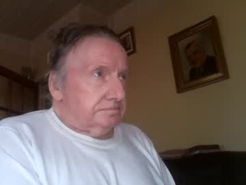 quathead, live webcam girl, age 69, from GB, streaming now