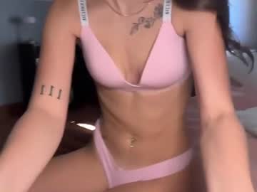 Elizabeth, live webcam girl, age 19, from US, streaming now, new, young