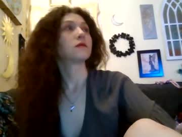 queencrimsonlvx, live webcam girl, from US