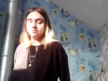 Lora, live webcam girl, age 18, streaming now, teen, shy