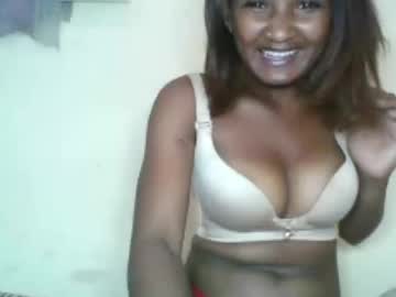 rhoanna, live webcam girl, age 23, from MG, streaming now