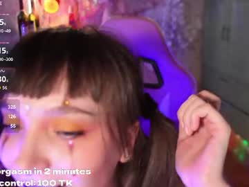 rileynymph, live webcam girl, age 20, streaming now, halloween, 18