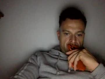 robsyyy95, live webcam girl, from BE, streaming now