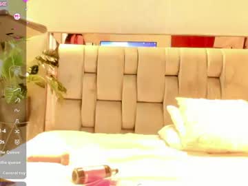 Rose, live webcam girl, age 24, from CO, streaming now, squirt, fuckmachine
