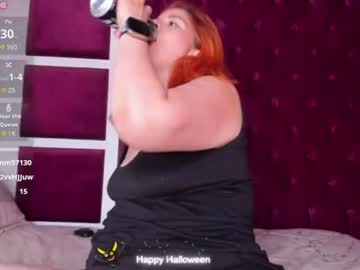 Ross Mildrey, live webcam girl, age 36, from CO, streaming now, redhead, curvy