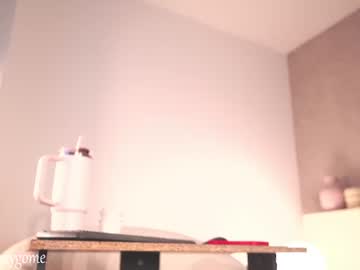 Roxanne Gomez, live webcam girl, age 21, from CO, streaming now, fuckmachine, bigboobs