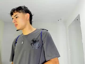 RYAN, live webcam girl, age 19, from CO, streaming now, bigcock, latino