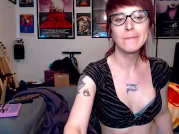 Ryff Burnz, live webcam girl, age 29, from US, streaming now, trans, femboy