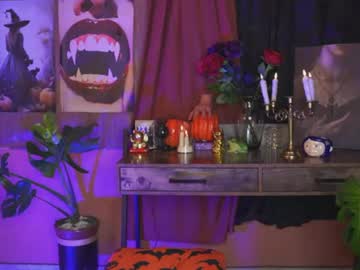 SAMANTA, live webcam girl, age 24, from CO, streaming now, goth, deepthroat