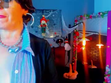 Samantha Mature 🫦, live webcam girl, age 57, from CO, streaming now, bigtits, mommy