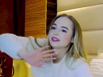 SandraHazee, live webcam girl, age 25, from RO, streaming now, lovense, bigboobs