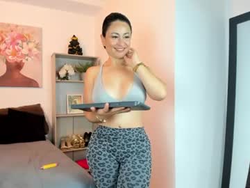Sara, live webcam girl, from CO, streaming now