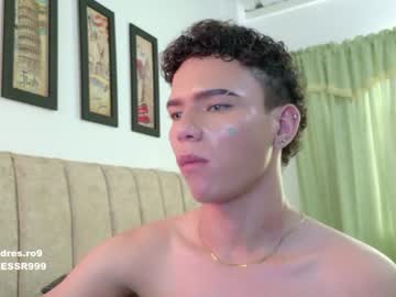 sebas <3, live webcam girl, age 19, from CO, streaming now, bigcock, femboy