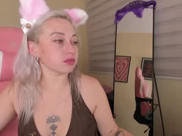 Yeyis ♡, live webcam girl, age 33, from CO, streaming now, bigtits, squirt