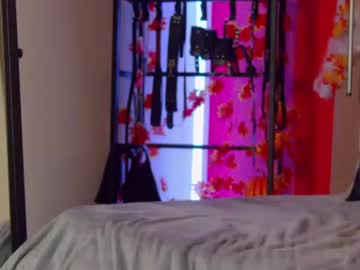 Nicole, live webcam girl, age 22, streaming now, mistress, pantyhose