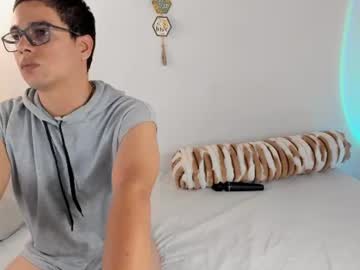 Daniel and Melannie ♥, live webcam girl, age 24, streaming now, squirt, couple