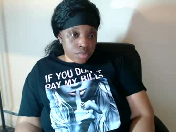SexyMona, live webcam girl, age 54, from US, streaming now, ebony, bigass