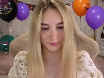 Polly, live webcam girl, age 20, streaming now, new, shy