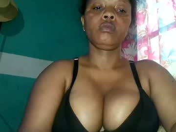 Soayh89, live webcam girl, age 28, from MG, streaming now