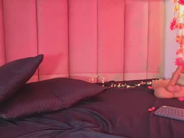 Sofia✨, live webcam girl, age 18, from CO, streaming now, redhead, bigboobs