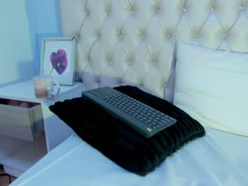 𝖘𝖔𝖋𝖎𝖆 💋, live webcam girl, age 20, from CO, streaming now, lush, daddysgirl