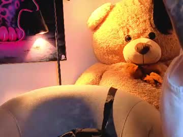sofia, live webcam girl, age 27, from CO, streaming now, new, tattoo