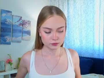 Sofia💖, live webcam girl, age 18, streaming now, new, natural