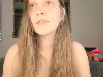 SolarAlice, live webcam girl, age 24, streaming now, domi, feet
