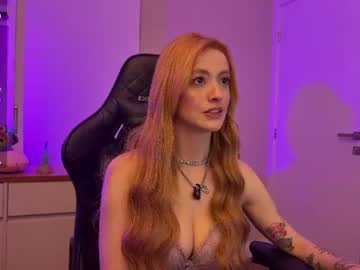 Emily, live webcam girl, age 21, bigboobs, lovense