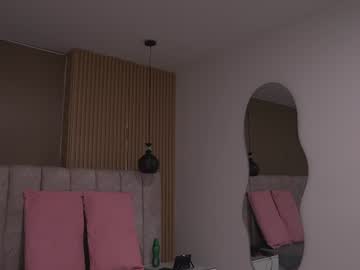 samantha, live webcam girl, age 27, from CO, streaming now, lovense, squirt