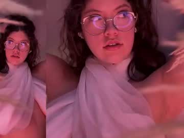 Alice, live webcam girl, age 24, from CO, streaming now, nora, bigass