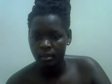 Queen, live webcam girl, age 25, streaming now, bigass, milk