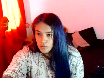 Bubbles, live webcam girl, age 26, from CO, streaming now, balloons, lovense