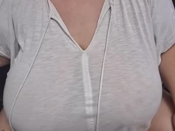 SilkQueen, live webcam girl, age 37, from RO, streaming now, bbw, cum