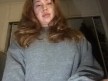 mia, live webcam girl, from US, streaming now, latina, squirt
