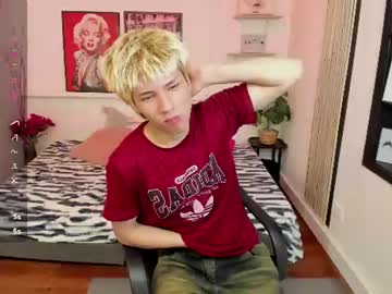 Stich!, live webcam girl, age 18, from CO, streaming now, 18, twink