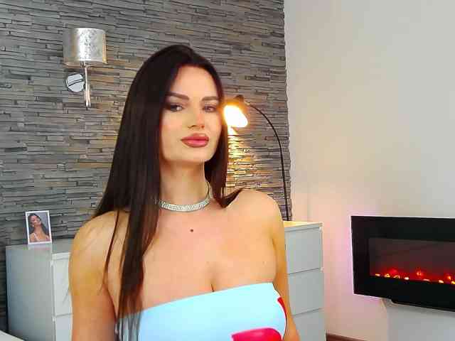 Allana-Doll, live webcam girl, age 24, from ROMANIA, streaming now, dromen, genieten