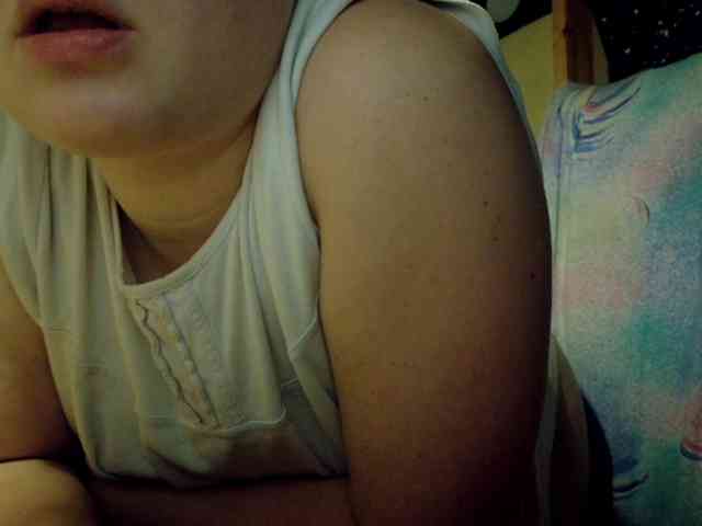 Frummi, live webcam girl, age 35, from RUSSIA, streaming now, anaal spelen, kontvingeren