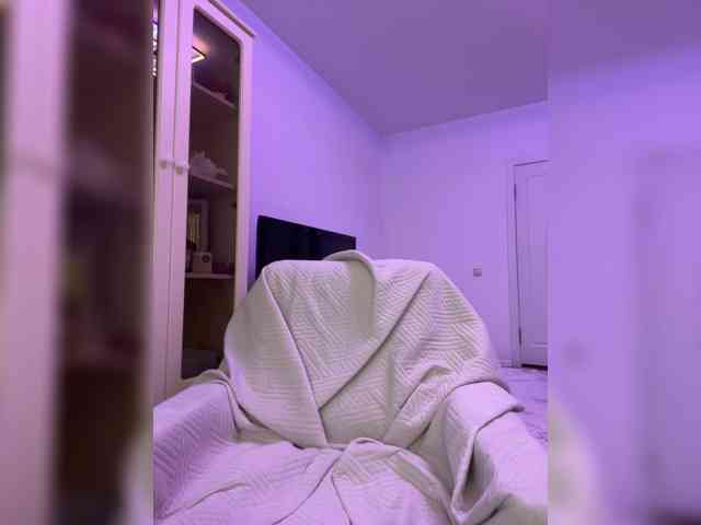 Stellar_111, live webcam girl, age 40, streaming now, pik zuigen, dansen