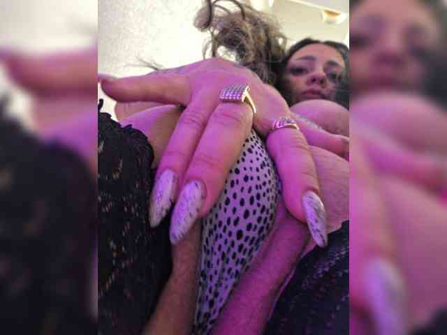 witchdi, live webcam girl, age 30, from RUSSIAN FEDERATION, streaming now, anaal spelen, kontneuken