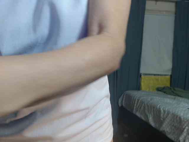 FIXMYASSTOO, live webcam girl, age 68, from UNITED STATES, streaming now, anaal spelen, kontvingeren
