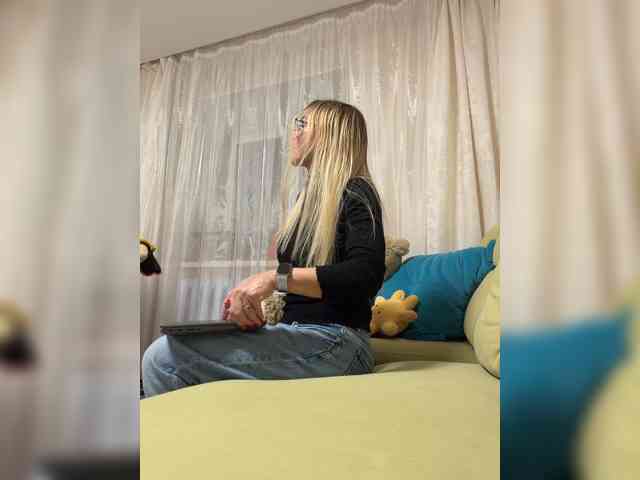 Lisa1225, live webcam girl, age 38, from Россия, streaming now, anaal spelen, pijpbeurt