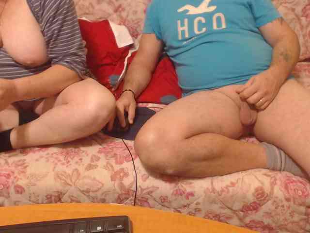 azaleea, live webcam girl, age 35, from USA, streaming now, trio, anaal spelen