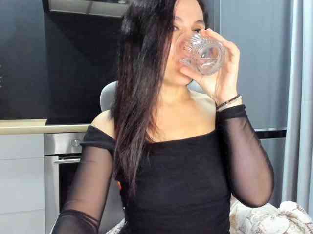DixiLifee, live webcam girl, age 22, from USA, streaming now, anaal spelen, kontneuken
