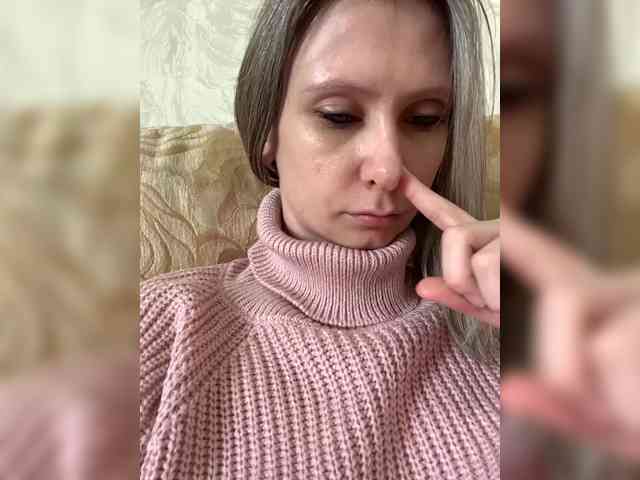 -Christina-, live webcam girl, age 30, from Россия, streaming now, kontvingeren, chatten