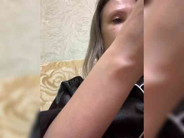 -Christina-, live webcam girl, age 30, from Россия, streaming now, kontvingeren, chatten