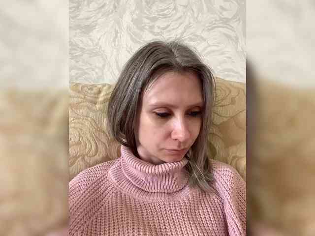 -Christina-, live webcam girl, age 30, from Россия, streaming now, kontvingeren, chatten