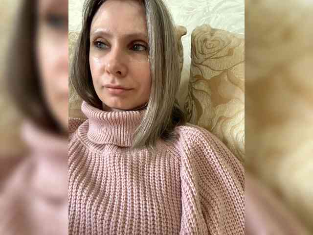 -Christina-, live webcam girl, age 30, from Россия, streaming now, kontvingeren, chatten