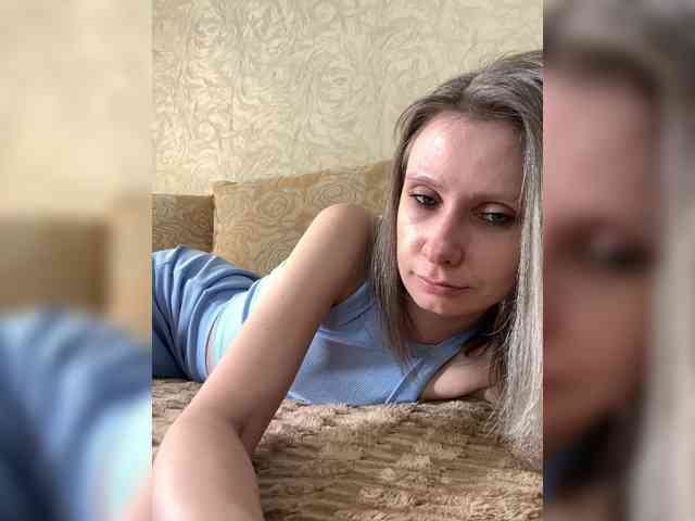 -Christina-, live webcam girl, age 30, from Россия, streaming now, kontvingeren, chatten