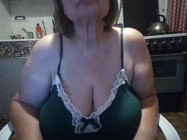 marusa0, live webcam girl, age 51, from Россия, streaming now, pijpbeurt, chatten